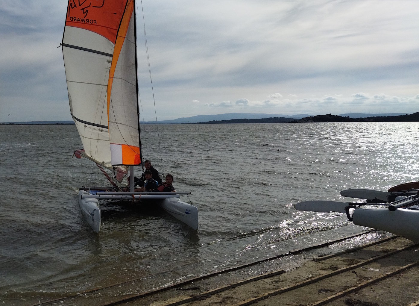 Élèves du lycée Jules Fil en sortie voile à La Nautique.